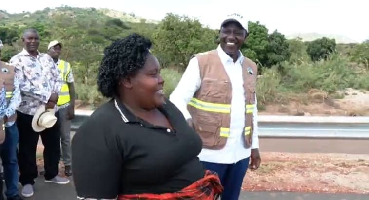 Makueni Woman Shocks Ruto by Swearing That She Doesn’t Know Who He Is, Never Heard of Him